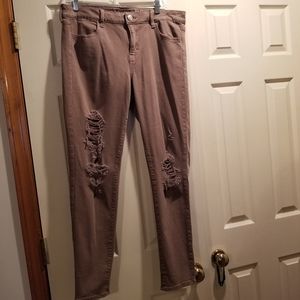 American Eagle Destroyed Skinny Jean's